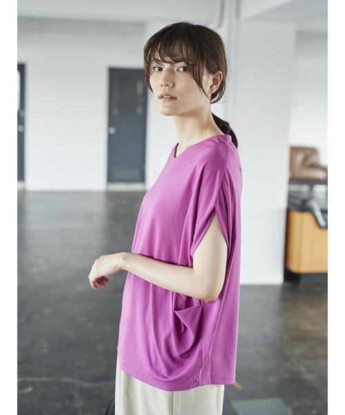 AMERICAN HOLIC（アメリカンホリック）の「・脇タックVネックカットプルオーバー（Tシャツ/カットソー・レディース・オフホワイト/カーキ/ブルー/モカ/ピンク系その他2/グレー系その他/ブラック/マスタード・FREE）」の18枚目の写真