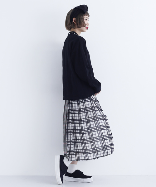 MERLOT（メルロー）の「配色ボタン長袖ポロシャツ1818（ポロシャツ・レディース・ホワイト/レッド/ブラウン/ブラック・FREE）」の10枚目の写真