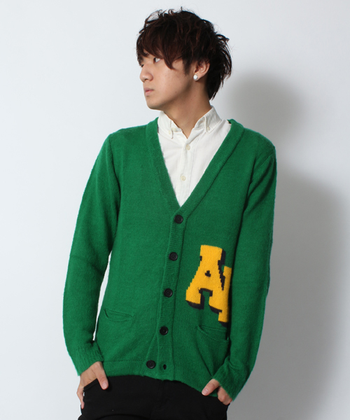 WEGO（ウィゴー）の「WEGO/レタードカーディガン（カーディガン/ボレロ・メンズ・ホワイト/ネイビー/イエロー/ケリー/ワイン・MEDIUM/LARGE）」の2枚目の写真