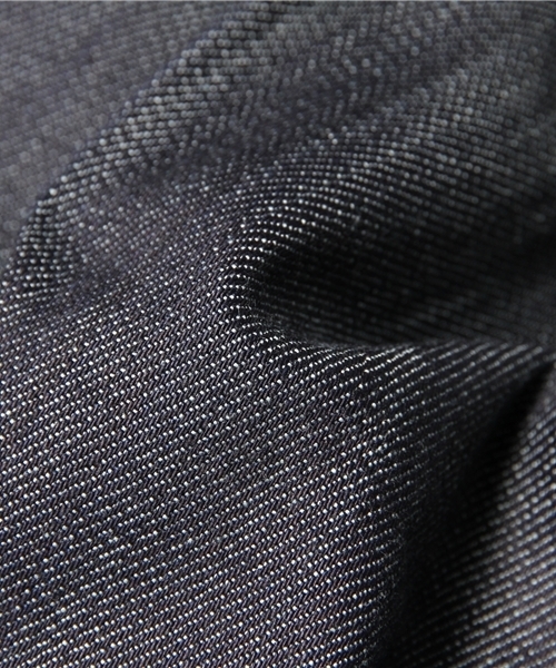 AKM（エイケイエム）の「denim croped slucks stretch denim（デニムパンツ・メンズ・ホワイト/インディゴブルー・MEDIUM/SMALL/X-LARGE/LARGE）」の10枚目の写真