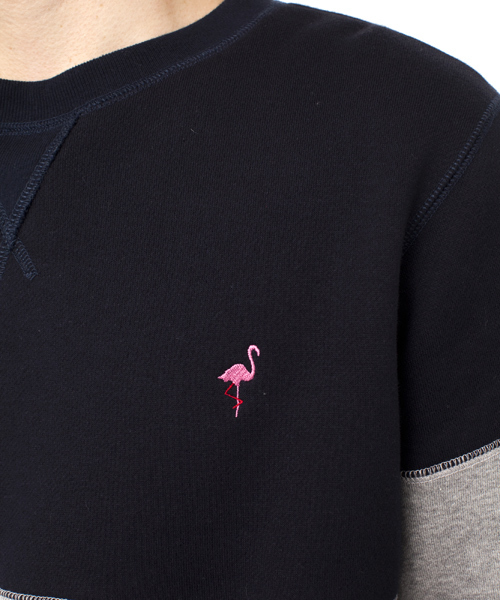 SILAS（サイラス）の「BICOLOR CREW SWEAT（スウェット・メンズ・チャコールグレー/ネイビー・1/3/2）」の5枚目の写真