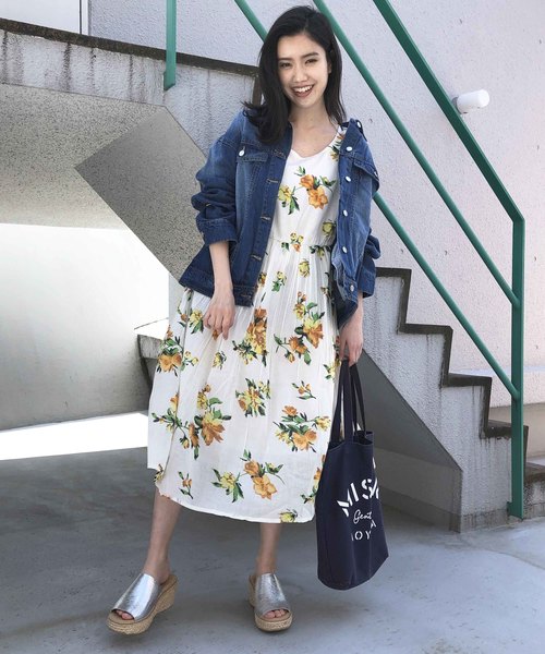 PICCIN（ピッチン）の「【WEB限定】オーバーサイズデニムジャケット（デニムジャケット・レディース・ネイビー/ブルー/ブラック・MEDIUM/LARGE）」の10枚目の写真