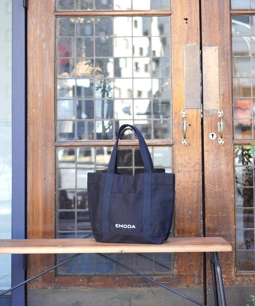 EMODA(エモダ)の「【EMODA/エモダ】キャンバストート SAC'S BAR Jean 別注(トートバッグ・レディース・ブラック/オフホワイト・FREE)」の3枚目の写真