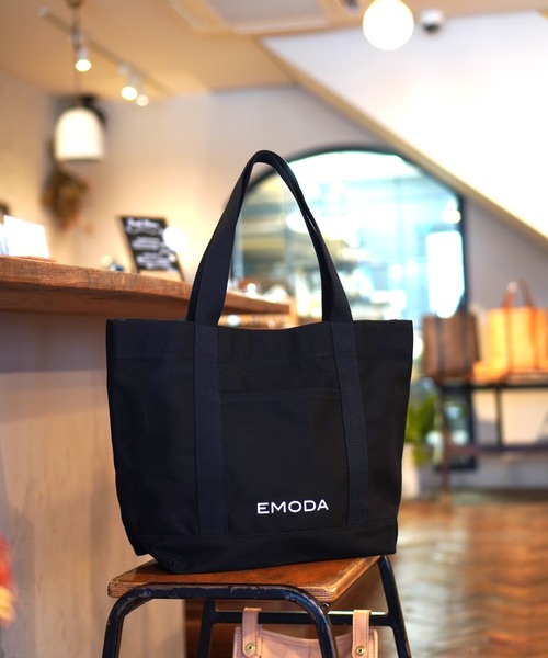 EMODA(エモダ)の「【EMODA/エモダ】キャンバストート SAC'S BAR Jean 別注(トートバッグ・レディース・ブラック/オフホワイト・FREE)」の5枚目の写真
