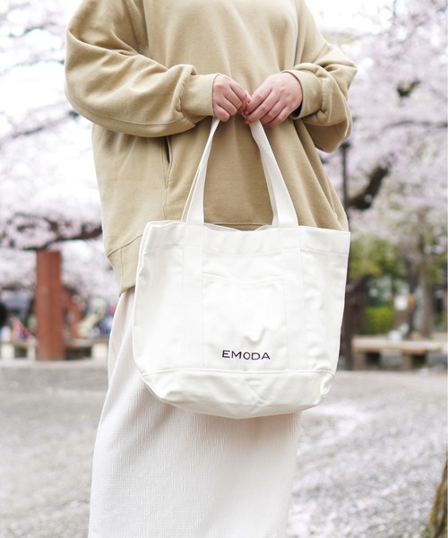 EMODA(エモダ)の「【EMODA/エモダ】キャンバストート SAC'S BAR Jean 別注(トートバッグ・レディース・ブラック/オフホワイト・FREE)」の14枚目の写真