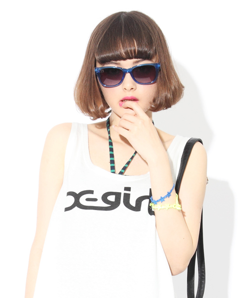 X-girl（エックスガール）の「PLASTIC SUNGLASSES SUN（サングラス・レディース・ピンク/ブルー・ONE SIZE）」の4枚目の写真