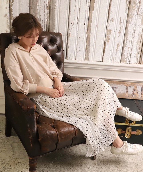 one after another NICE CLAUP（ワンアフターアナザーナイスクラップ）の「リングジップパーカー（パーカー・レディース・オフホワイト/スミクロ/ベージュ/カーキ・FREE）」の19枚目の写真