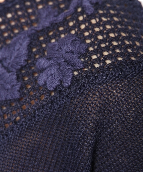 Kastane（カスタネ）の「【Kastane】花モチーフニット（ニット/セーター・レディース・ネイビー/オフホワイト/レッド・FREE）」の5枚目の写真