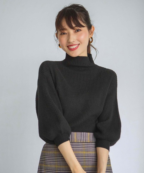 GeeRA(ジーラ)の「ボリュームスリーブボトルネックニット(ニット/セーター・レディース・ベージュ/スモークピンク/ブラック・MEDIUM/LARGE/X-LARGE)」の4枚目の写真