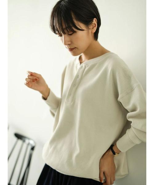 AMERICAN HOLIC(アメリカンホリック)の「2WAY鹿子ヘンリーチュニック *(Tシャツ/カットソー・レディース・アイボリー/カーキ/ベージュ/チャコールグレー・M/L)」の9枚目の写真