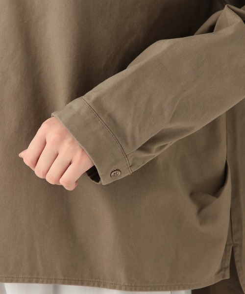 studio CLIP（スタディオクリップ）の「[取扱い店舗限定]コットンツイルスキッパーチュニック（シャツ/ブラウス・レディース・ベージュ/カーキ/ブラック・FREE）」の8枚目の写真