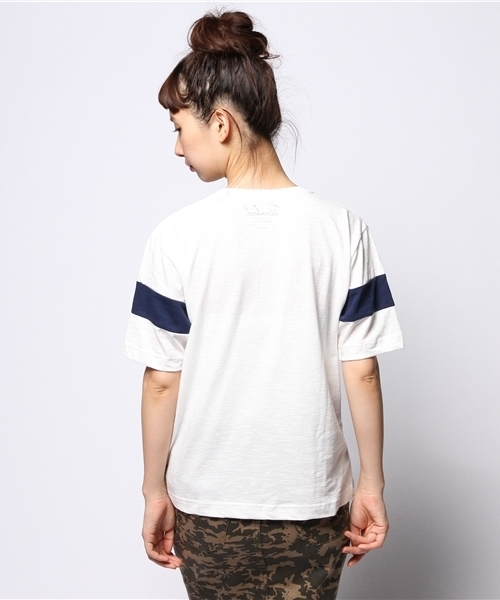 ROSE BUD(ローズバッド)の「LCTT-14250 ROSE BUD C/N H/S-T(Tシャツ/カットソー・レディース・ホワイト/ロイヤルブルー/ブラック・ONE SIZE)」の7枚目の写真