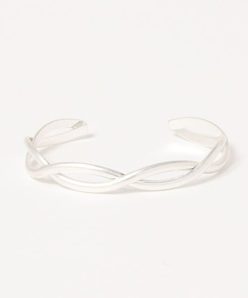 voov（ブーブ）の「ねじれデザインシンプル マット バングル（バングル/リストバンド・レディース・シルバー/ゴールド・フリー）」の5枚目の写真