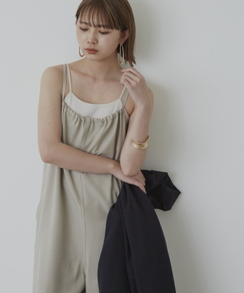 Aunt Marie's(アントマリーズ)の「リラックスサロペット【低身長向けSサイズ展開有】(サロペット/オーバーオール・レディース・ブラック/ベージュ・SMALL/FREE)」の2枚目の写真