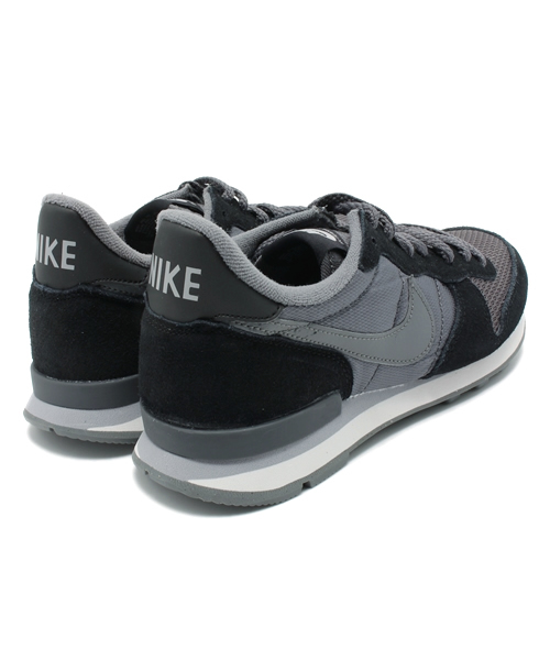 NIKE(ナイキ)の「ウィメンズ ナイキ インターナショナリスト NIKE WMNS INTER NATIONALIST 629684-010(スニーカー・レディース・ブラック・23cm/24cm/23.5cm/24.5cm)」の8枚目の写真