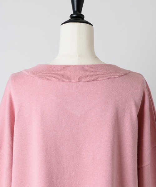 Rewde（ルゥデ）の「袖ボリュームＶネックニット（1R14-02176）（ニット/セーター・レディース・ホワイト/ブルー/ピンク・M）」の5枚目の写真