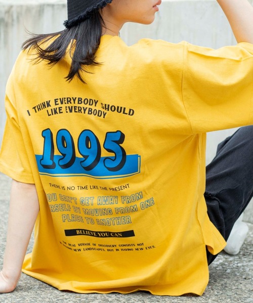 WEGO（ウィゴー）の「WEGO/グラフィックビッグシルエットTシャツ（Tシャツ/カットソー・レディース・ダークグリーン/イエロー/ピンク/ホワイト/ブルー/その他1/スミクロ/ホワイト系その他/オレンジ/その他2/サックスブルー/イエロー系その他/ライム/オフホワイト/その他3/その他5/その他4/その他6・MEDIUM/SMALL）」の15枚目の写真