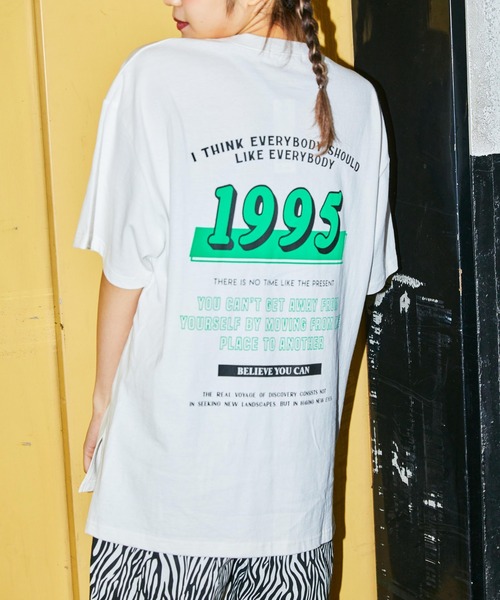 WEGO（ウィゴー）の「WEGO/グラフィックビッグシルエットTシャツ（Tシャツ/カットソー・レディース・ダークグリーン/イエロー/ピンク/ホワイト/ブルー/その他1/スミクロ/ホワイト系その他/オレンジ/その他2/サックスブルー/イエロー系その他/ライム/オフホワイト/その他3/その他5/その他4/その他6・MEDIUM/SMALL）」の20枚目の写真