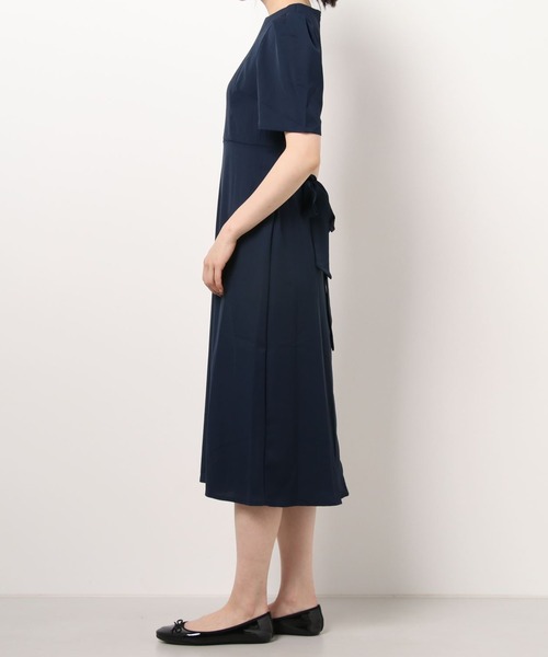 ABITOKYO(アビトーキョー)の「バックリボンパワーショルダーロングワンピース(ワンピース・レディース・ホワイト/グリーン/ネイビー/ピンク/オレンジ・FREE)」の11枚目の写真