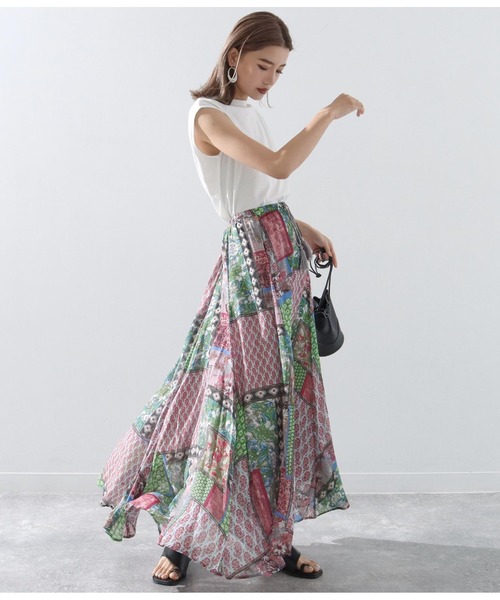 Alluge（アルージュ）の「パッチワークプリントギャザーフレアスカート（スカート・レディース・ピンク/ブルー・FREE）」の4枚目の写真