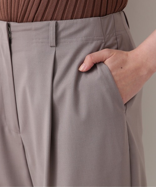 NATURAL BEAUTY BASIC(ナチュラルビューティーベーシック)の「リラックステーパードパンツ(その他パンツ・レディース・ブラック/グレー/ピンク・X-SMALL/SMALL/MEDIUM)」の17枚目の写真