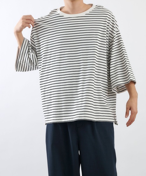 COLONY 2139（コロニートゥーワンスリーナイン）の「細ボーダー天竺BIGTシャツ/ビッグシルエットボーダーTシャツ（Tシャツ/カットソー・メンズ・ホワイト/ブラック・MEDIUM/LARGE）」の15枚目の写真