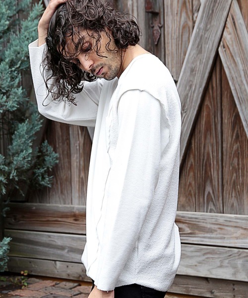 RATTLE TRAP（ラトルトラップ）の「Uネックカットオフウォッシュ加工（Tシャツ/カットソー・メンズ・ホワイト/ブラック/ブラック×ホワイト・LL/M/L）」の15枚目の写真