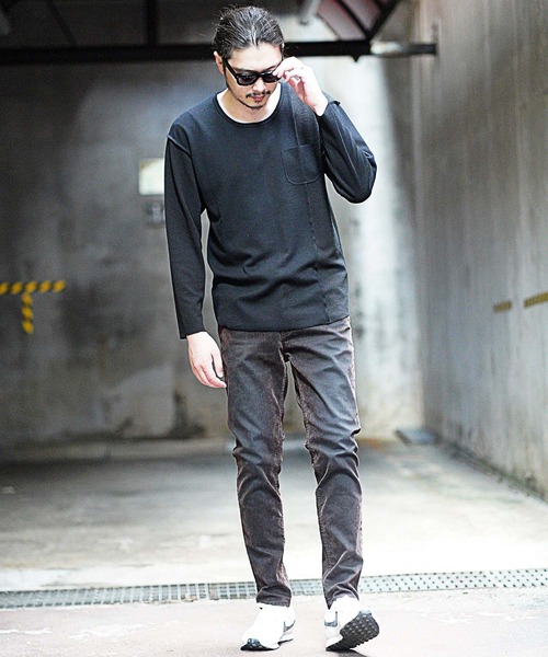 RATTLE TRAP（ラトルトラップ）の「Uネックカットオフウォッシュ加工（Tシャツ/カットソー・メンズ・ホワイト/ブラック/ブラック×ホワイト・LL/M/L）」の20枚目の写真