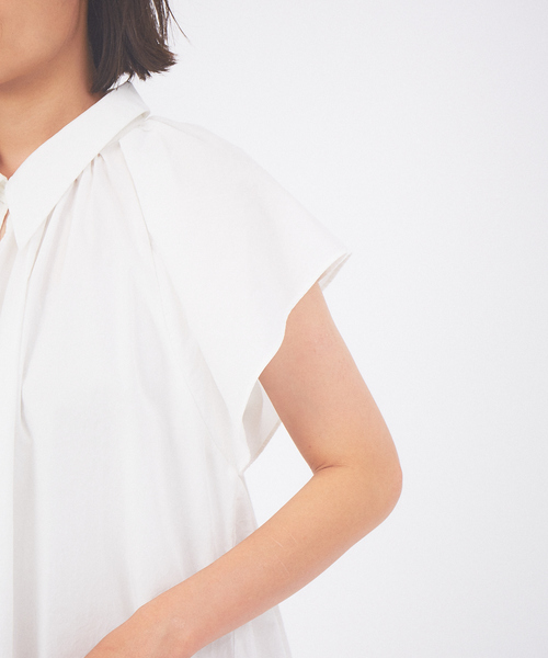 qualite（カリテ）の「ギャザーショルダーロングシャツ（シャツ/ブラウス・レディース・オフホワイト/ブルー・フリー）」の10枚目の写真