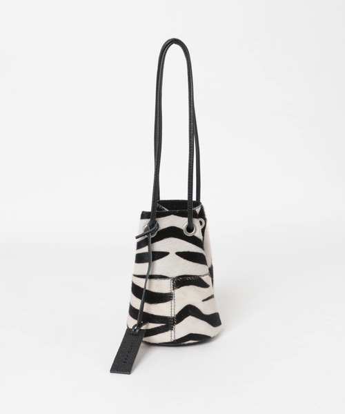 marco masi（マルコマージ）の「MARCO MASI　ZEBRA MINIBAG（ショルダーバッグ・レディース・ブラック系その他・-）」の8枚目の写真