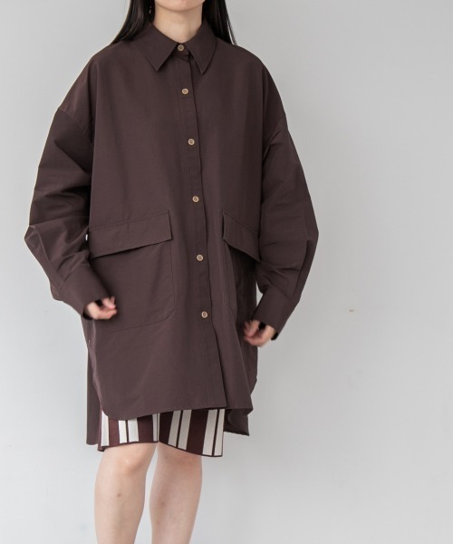 yuw（ユウ）の「BIG POCKET SHIRTS　237973（シャツ/ブラウス・レディース・ブラウン/ピンク/ライトブラウン・FREE）」の4枚目の写真