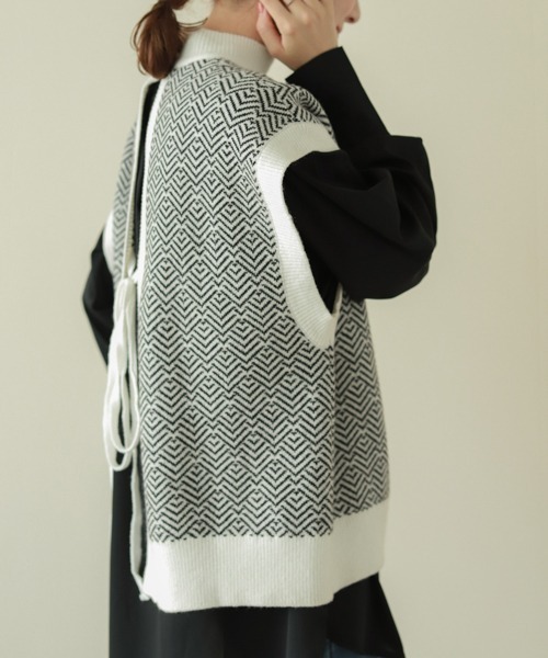 SUGAR BISKET（シュガービスケット）の「バックシャンニットベスト（ベスト・レディース・ブラック/ホワイト/ベージュ/ブラウン・フリー）」の14枚目の写真