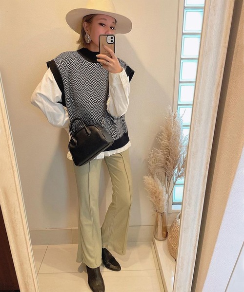 SUGAR BISKET（シュガービスケット）の「バックシャンニットベスト（ベスト・レディース・ブラック/ホワイト/ベージュ/ブラウン・フリー）」の8枚目の写真