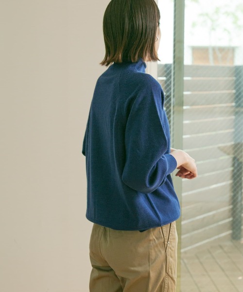 FORK&SPOON（フォークアンドスプーン）の「【WEB限定】FORK&SPOON　ウーステッドヤーンハイネックニット（ニット/セーター・レディース・アイボリー/グレー系その他/ブルー・ONE）」の5枚目の写真