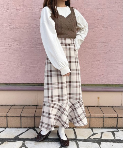 apres jour（アプレジュール）の「ケーブルビスチェ【ZOZOTOWN限定アイテム】（ニット/セーター・レディース・ブラック/ダークブラウン/ライトベージュ・フリー/X-LARGE）」の21枚目の写真