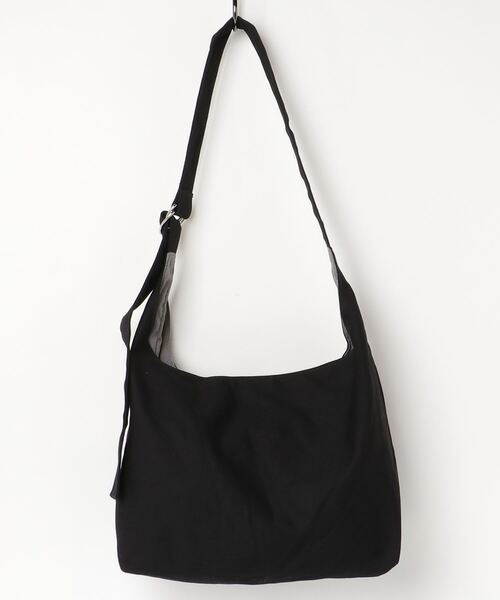 Per sist ence(パーシエンス)の「Per sist ence/パーシエンス キャンバス ラウンドショルダーバッグ(ショルダーバッグ・レディース・アイボリー/グレイッシュベージュ/ブラック/カーキ/ライトグレー・FREE)」の10枚目の写真