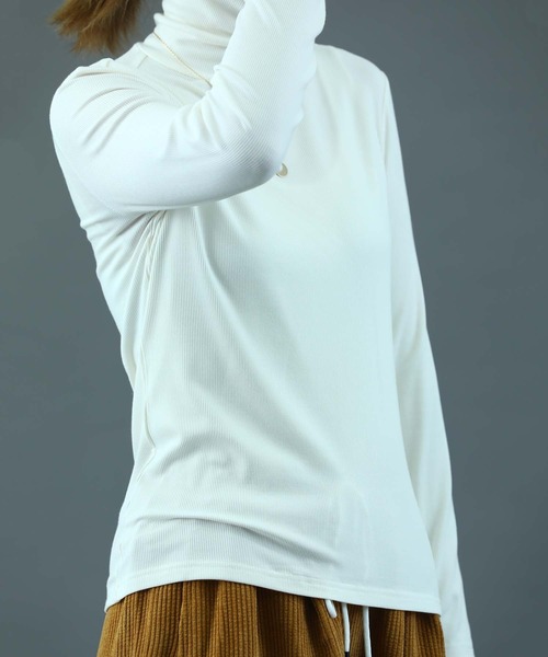 sara&cake（サラアンドケイク）の「タートルネックカットソー（Tシャツ/カットソー・レディース・オレンジ/グレー/ホワイト・FREE）」の2枚目の写真