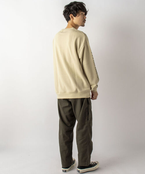 KELTY(ケルティ)の「【KELTY/ケルティ】GLOSTER別注 袖ロゴプリント オーバーサイズスウェット(スウェット・メンズ・グレー/チャコールグレー/ベージュ/オリーブ・MEDIUM/LARGE)」の20枚目の写真