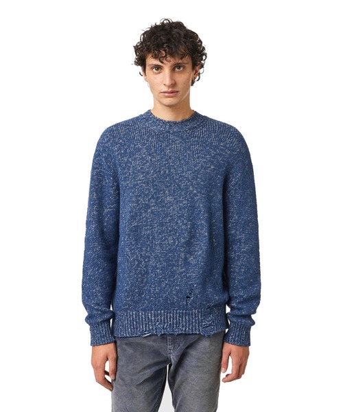 DIESEL(ディーゼル)の「メンズ ニット ブロ―クン加工 クルーネック(ニット/セーター・メンズ・ブラウン/オレンジ/ブルー・MEDIUM/X-LARGE/X-SMALL/SMALL/XX-LARGE/LARGE)」の3枚目の写真