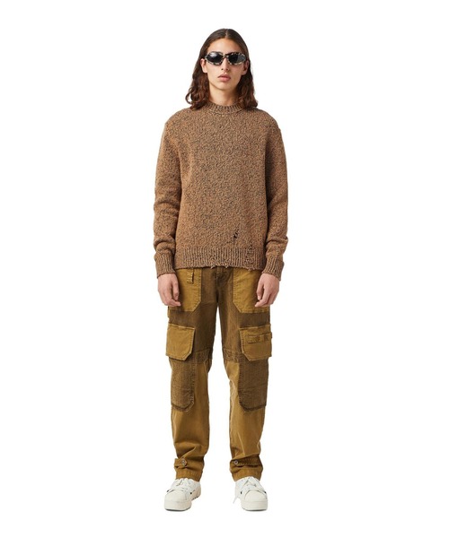 DIESEL(ディーゼル)の「メンズ ニット ブロ―クン加工 クルーネック(ニット/セーター・メンズ・ブラウン/オレンジ/ブルー・MEDIUM/X-LARGE/X-SMALL/SMALL/XX-LARGE/LARGE)」の11枚目の写真