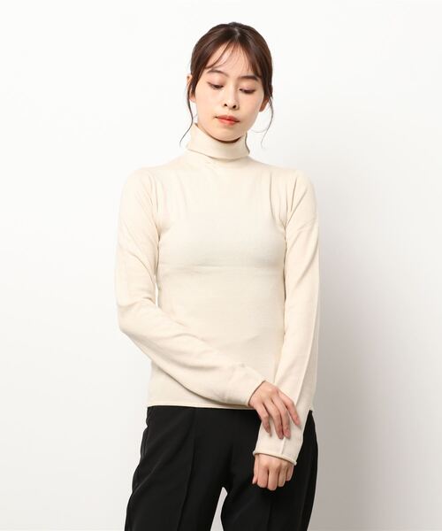 KOBE LETTUCE（コウベレタス）の「ゆるタートルネックニットプルオーバー[C5672]（ニット/セーター・レディース・パープル/その他/モカ/イエロー/アイボリー/ブラック・FREE）」の2枚目の写真