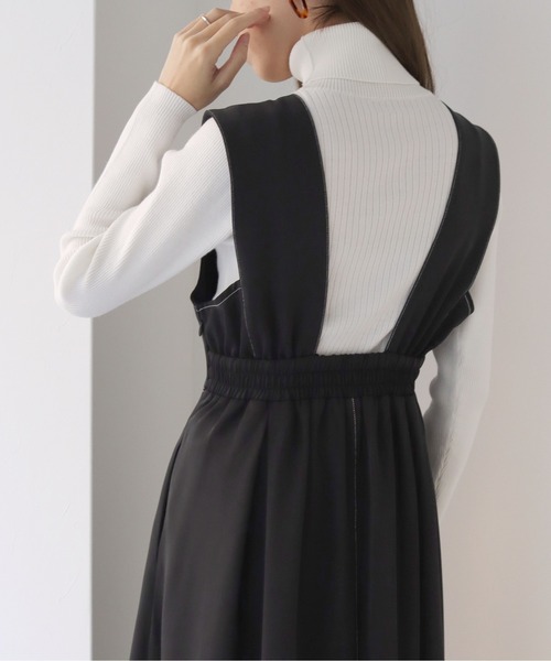 HER CLOSET(ハークローゼット)の「【cheriella】WEB限定ステッチデザインフレアワンピース(ジャンパースカート・レディース・ブラック/モカ/グレイッシュベージュ・M)」の19枚目の写真
