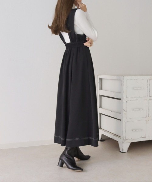 HER CLOSET(ハークローゼット)の「【cheriella】WEB限定ステッチデザインフレアワンピース(ジャンパースカート・レディース・ブラック/モカ/グレイッシュベージュ・M)」の10枚目の写真