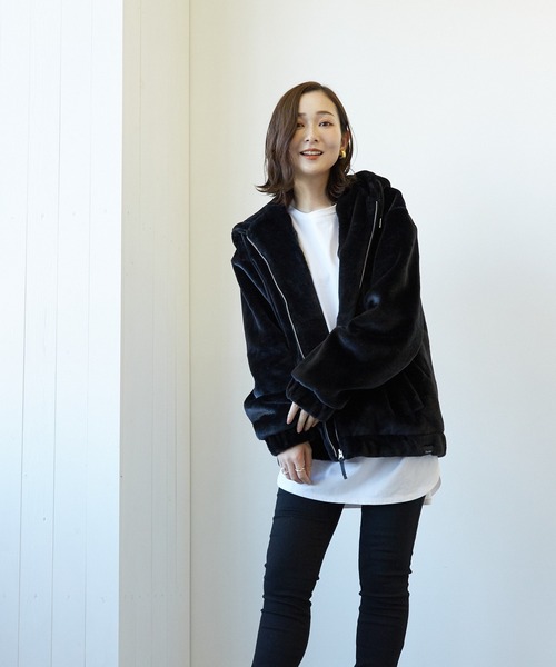 Pledge(プレッジ)の「『Pledge』フェイクファー フルジップパーカー(その他アウター・レディース・ブラック/ホワイト/グレイッシュベージュ・LARGE/MEDIUM)」の17枚目の写真