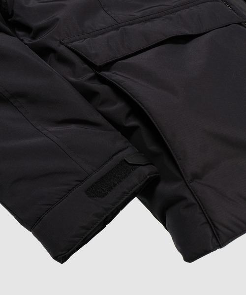 A-COLD-WALL*(アコールドウォール)の「TECHNICAL BOMBER(ナイロンジャケット・メンズ・ブラック/ホワイト系・M/L/XL)」の6枚目の写真