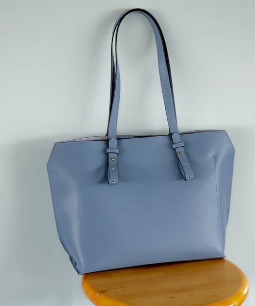 GLOBAL WORK(グローバルワーク)の「スペ軽A4トート/259352(トートバッグ・レディース・ブラウン/ブルー/アイボリー/ブラック系その他/その他・ONE SIZE/FREE)」の4枚目の写真