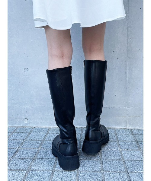 ENVYM（アンビー）の「タンクソールロングブーツ（ブーツ・レディース・ブラック/アイボリー・22.5/24.5/23.5）」の14枚目の写真