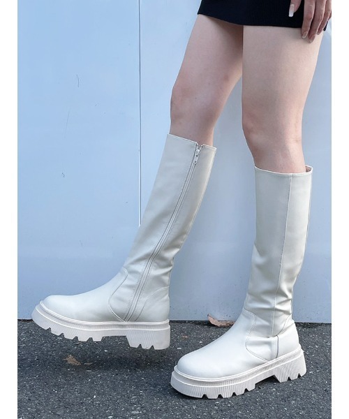 ENVYM（アンビー）の「タンクソールロングブーツ（ブーツ・レディース・ブラック/アイボリー・22.5/24.5/23.5）」の22枚目の写真