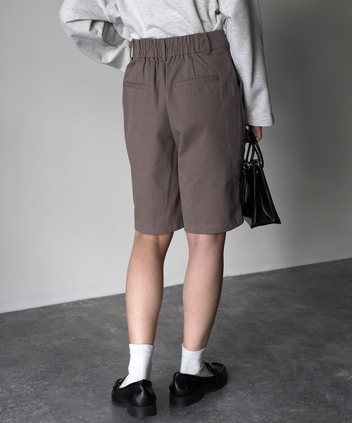 Riberry（リベリー）の「センターシームツイルハーフパンツ（その他パンツ・レディース・アイボリー/モカ・MEDIUM）」の4枚目の写真