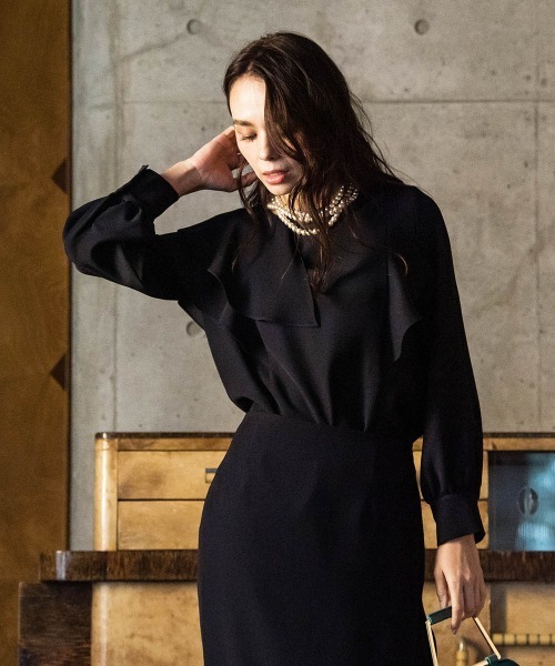 Viaggio Blu（ビアッジョブルー）の「プルエラサキソニーラッフル